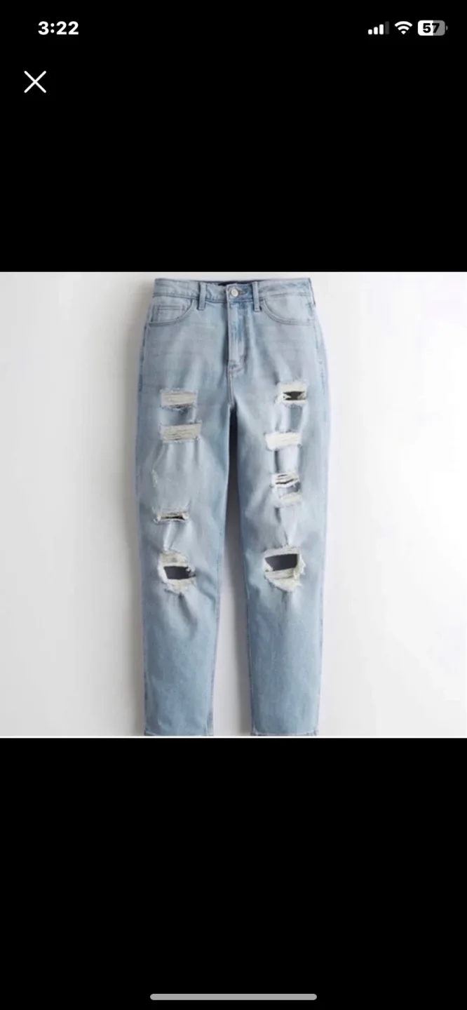 Hollister Ultra High-Rise Mom Jeans image indicator(9)