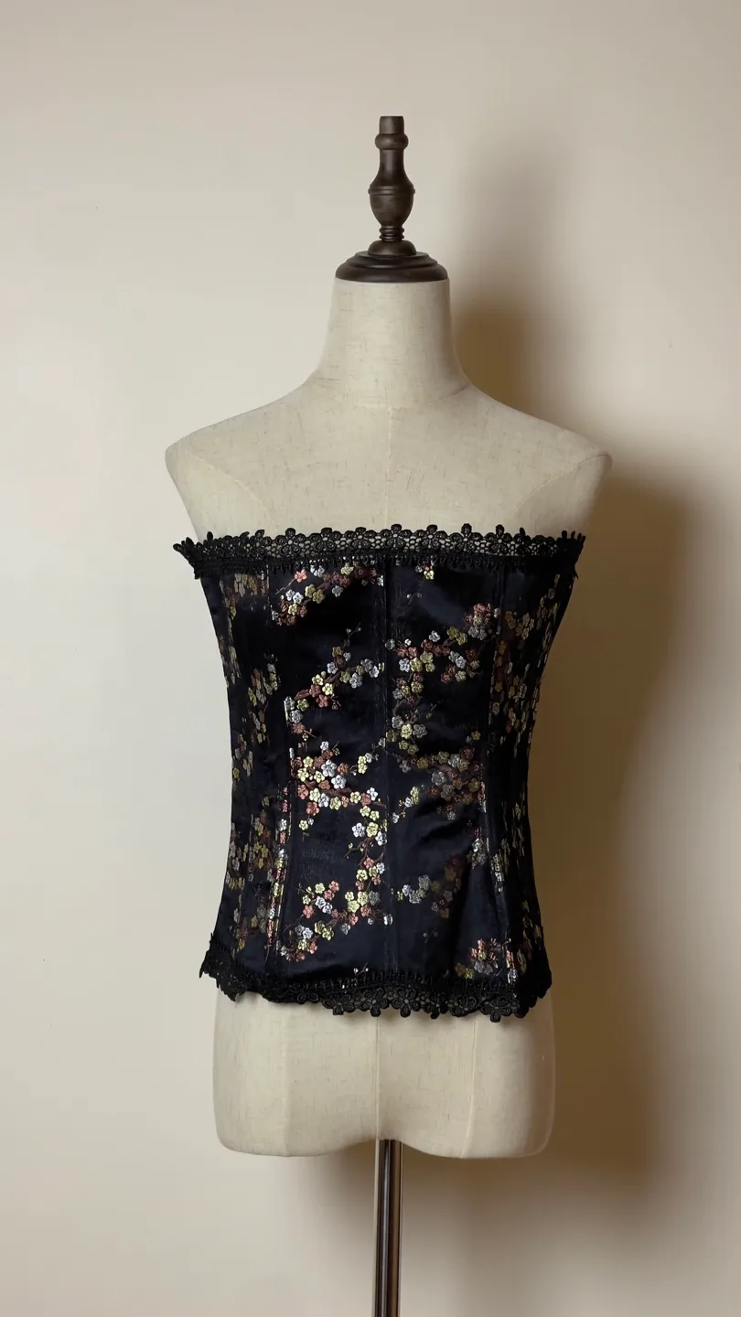 Black Floral Corset with Lace Trim image indicator(2)