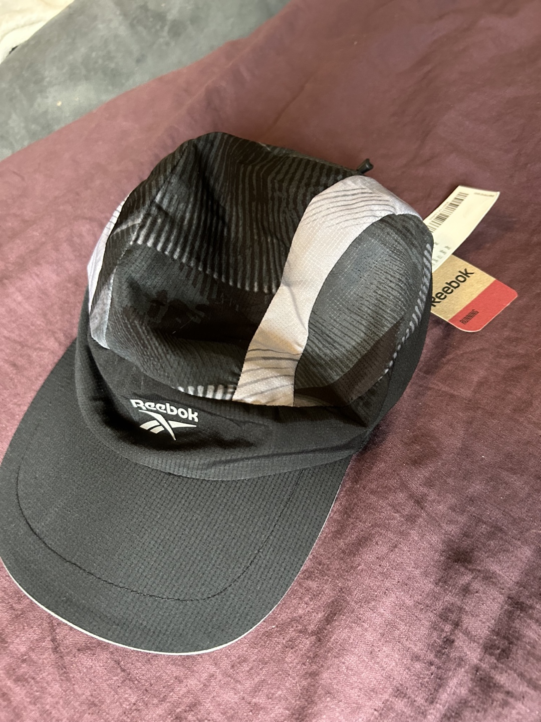 Reebok Running Hat - Black and Grey