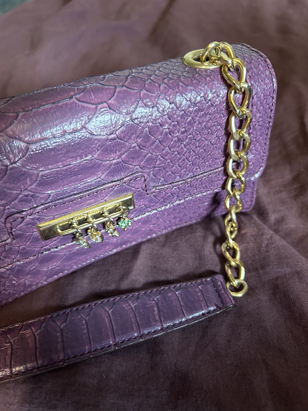 Liz Claiborne Purple Snakeskin Bag - photo 2