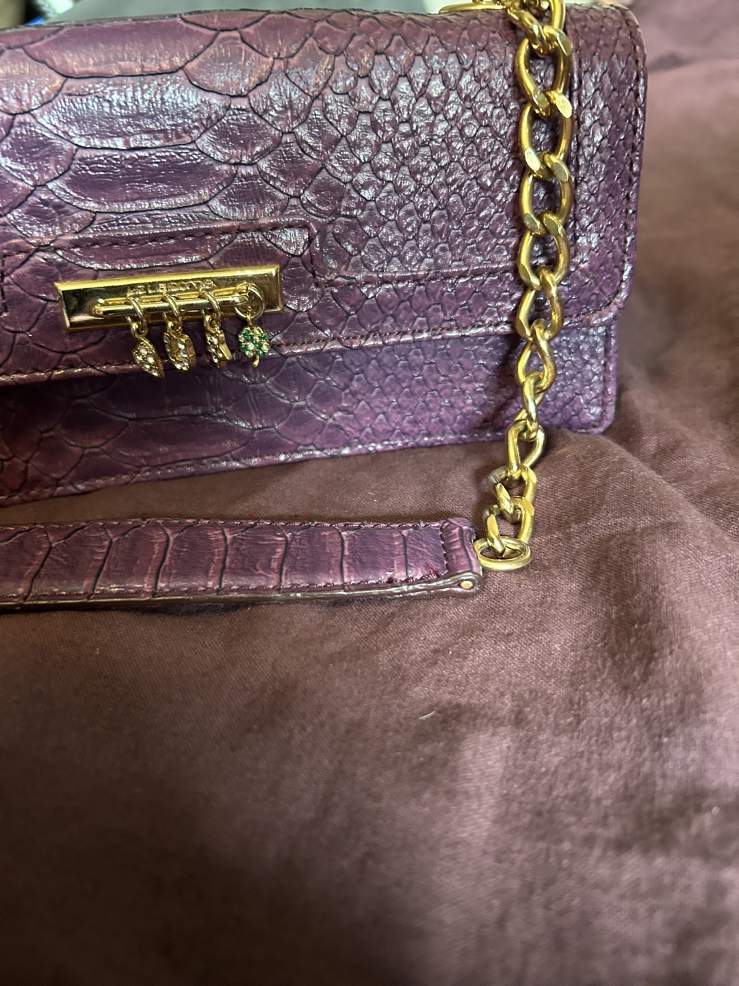 Liz Claiborne Purple Snakeskin Bag - photo 3