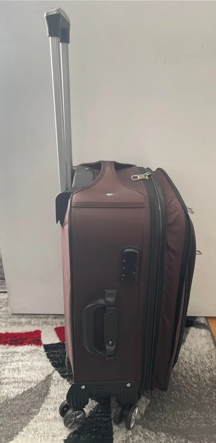 Carry-on Suitcase - Dark Brown image indicator(2)