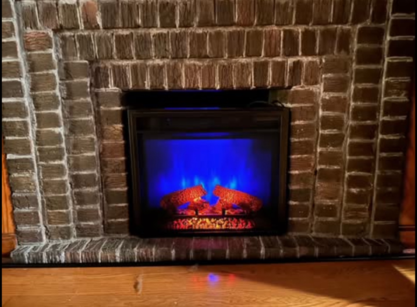 ChimneyFree® Aviston 23" Infrared Quartz Fireplace Insert