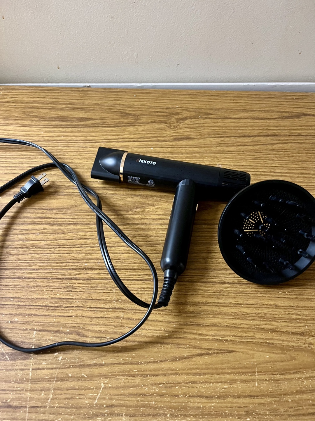 Iakoto Hair Dryer with Concentrator - photo 2