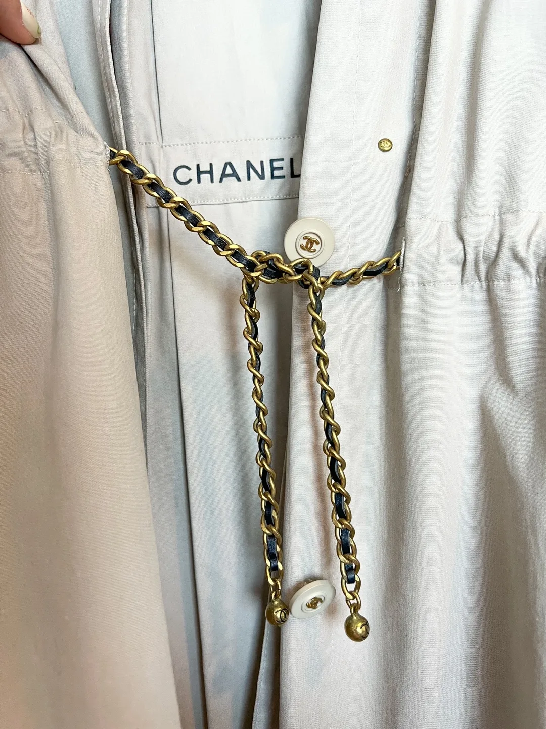 Chanel 1994 Vintage Trench Coat Size S/M 100% Authentic Beige image indicator(2)