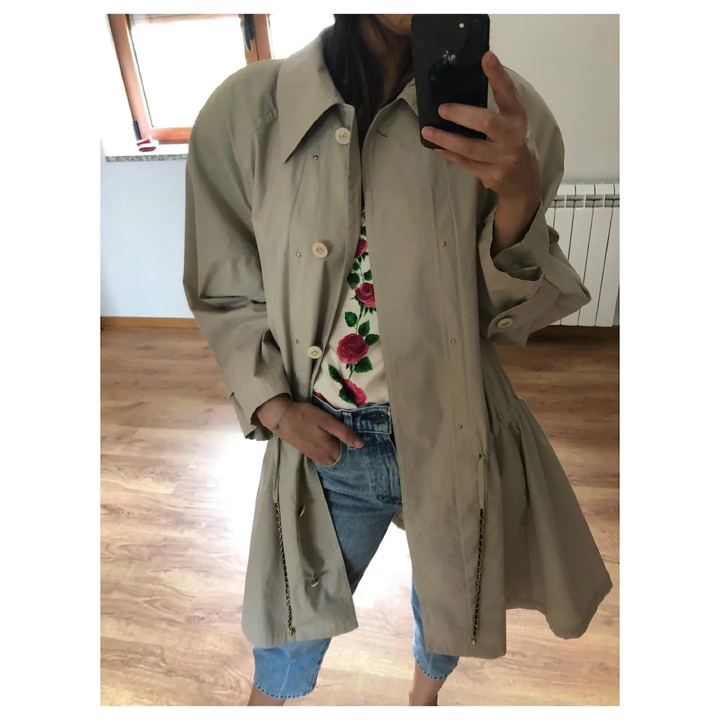 Chanel 1994 Vintage Trench Coat Size S/M 100% Authentic Beige image indicator(9)