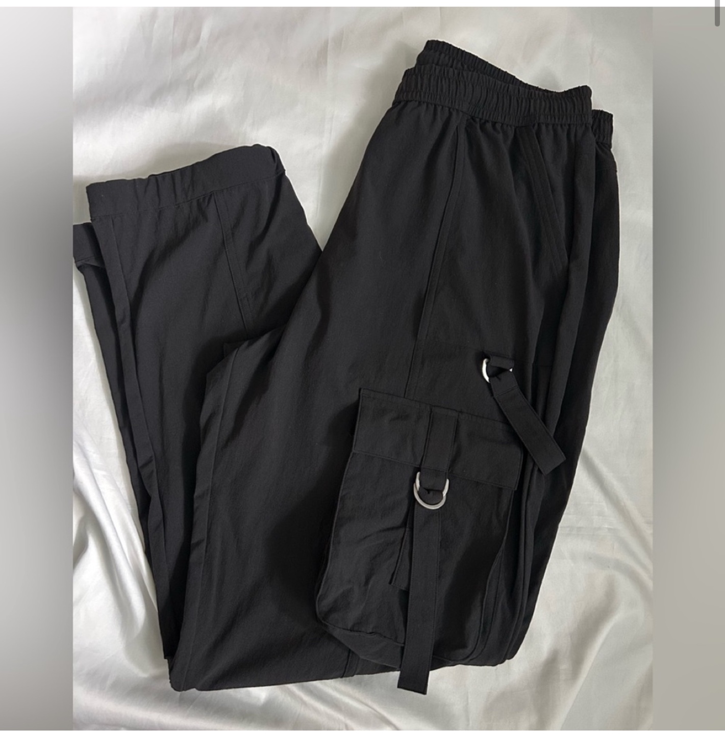 Alo Yoga Black Cargo Pants - photo 4