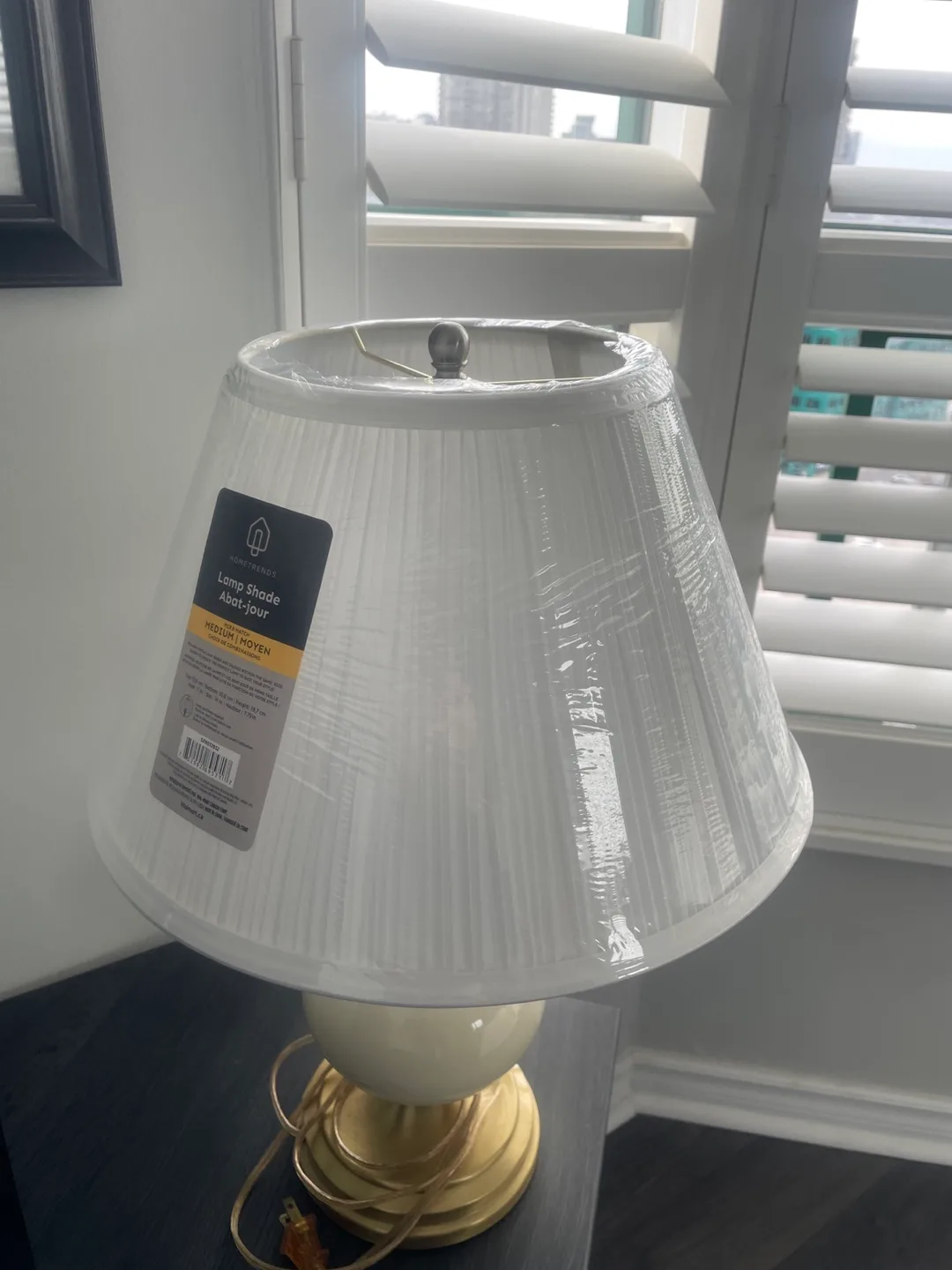 Elegant Table Lamp with White Shade image indicator(2)