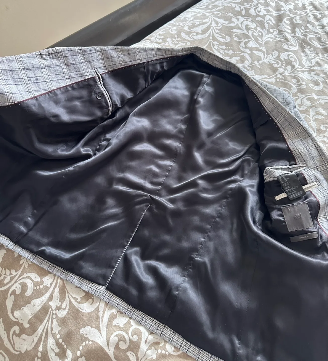 Men's Grey H&M Checked Blazer - Size 40 image indicator(3)