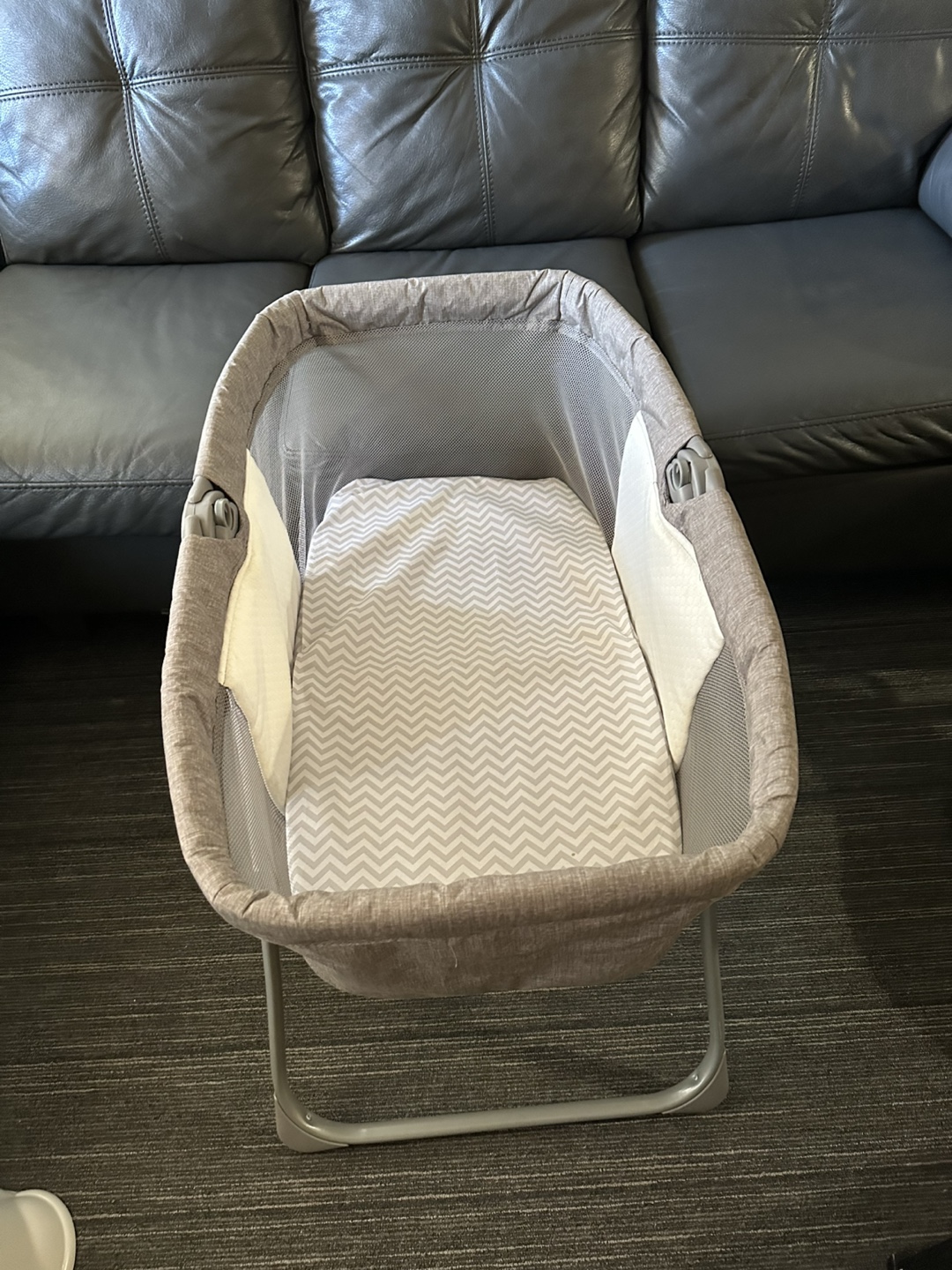 Evenflo WhisperWind Bassinet