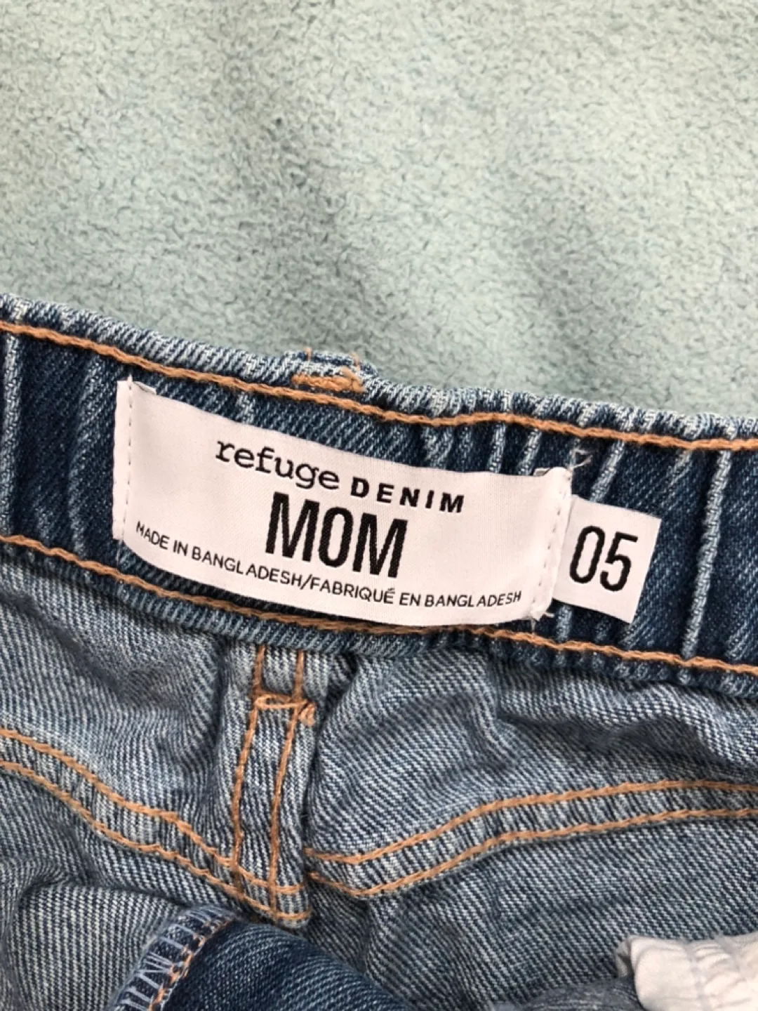 Refuge Denim Mom Shorts Size 05 image indicator(3)