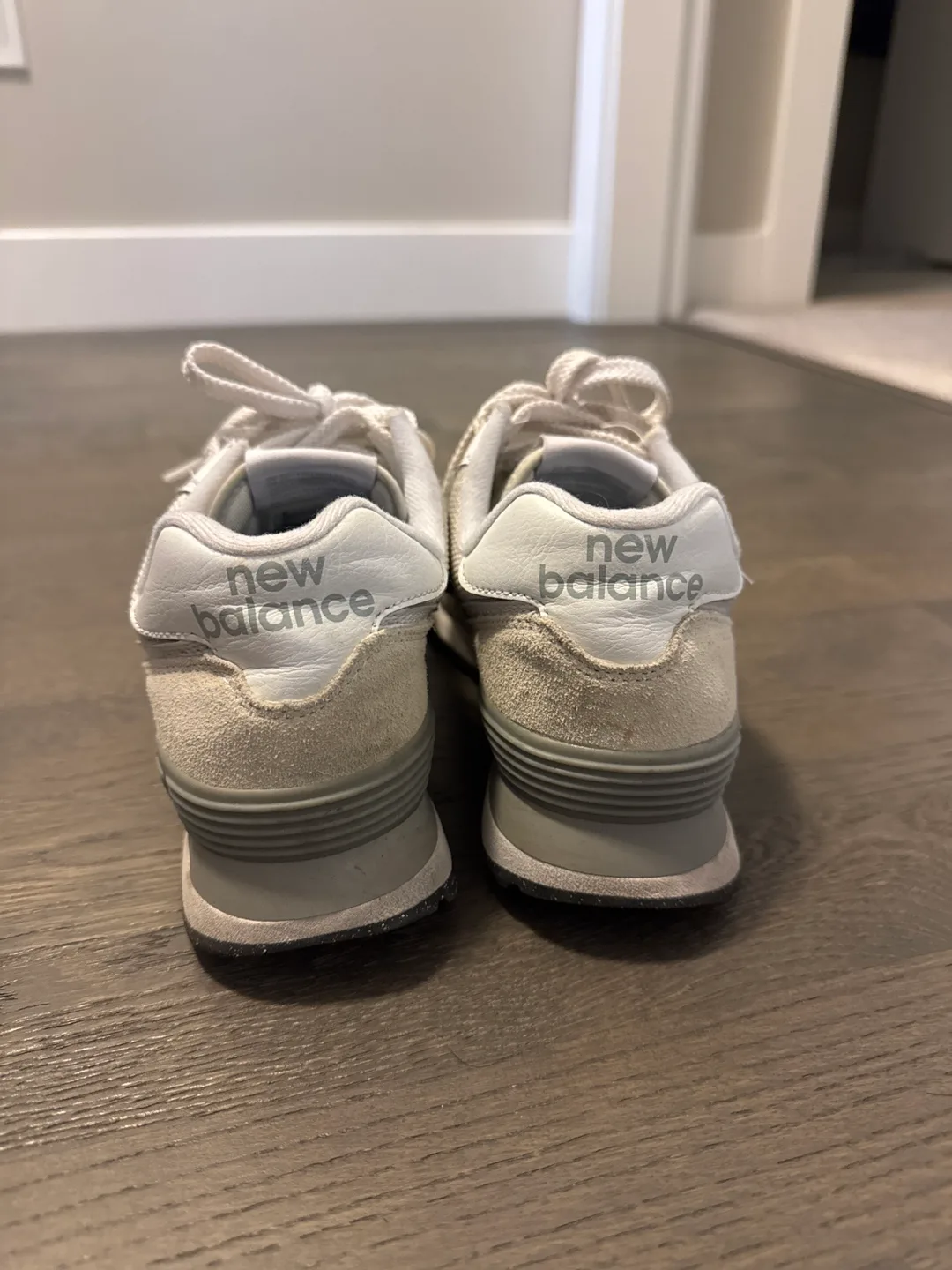 New Balance 574 Classic Sneakers - Women's size image indicator(3)