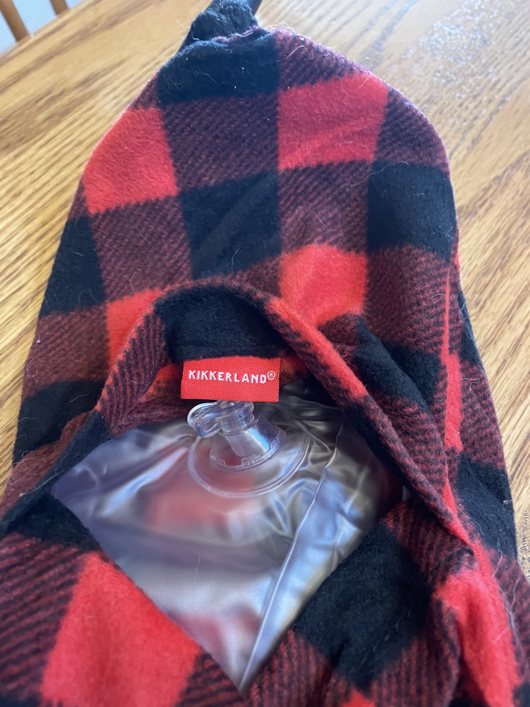 Kikkerland Red and Black Buffalo inflatable Travel Pillow - photo 2