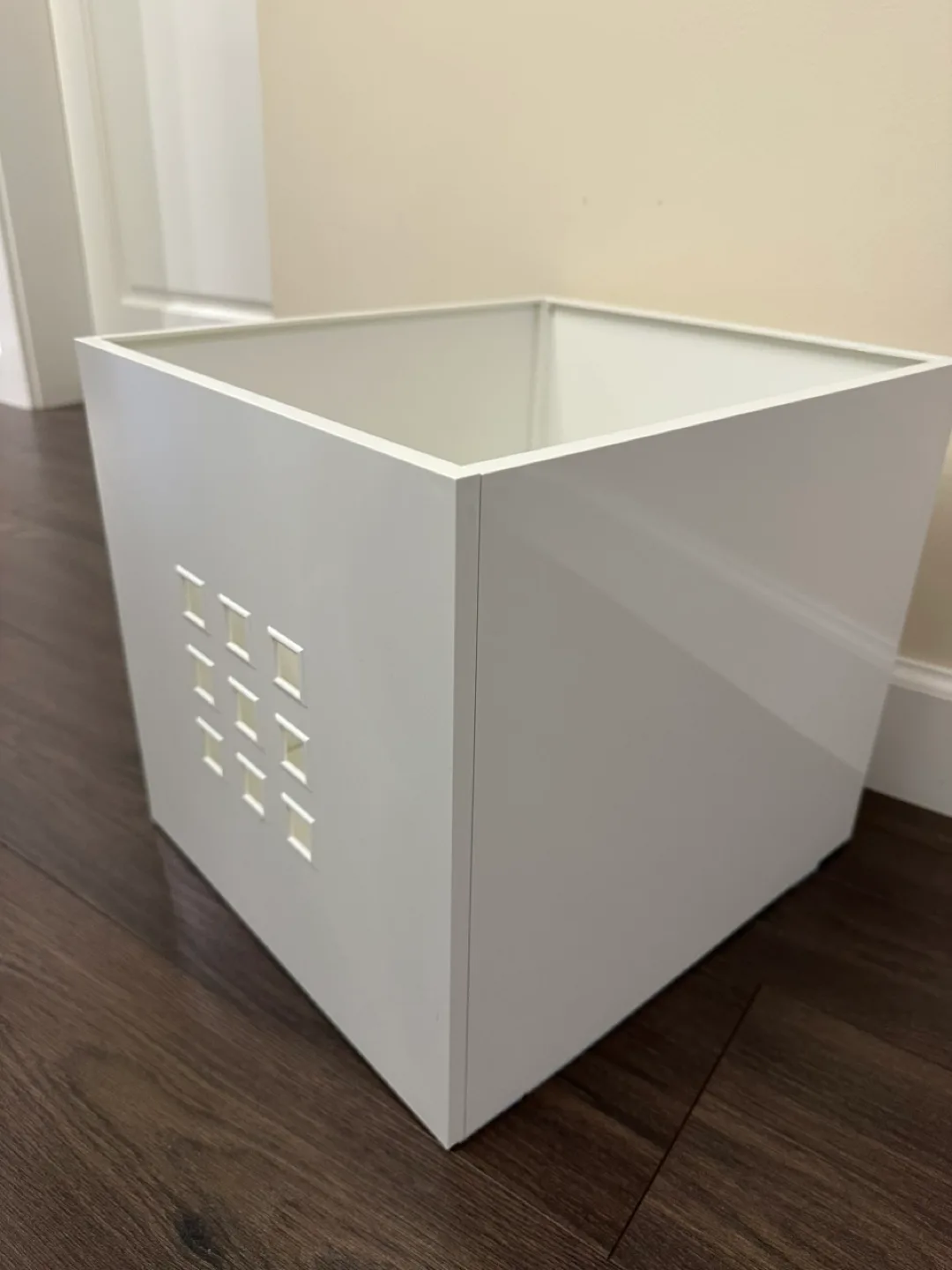 IKEA KALLAX Storage Shelf image indicator(4)