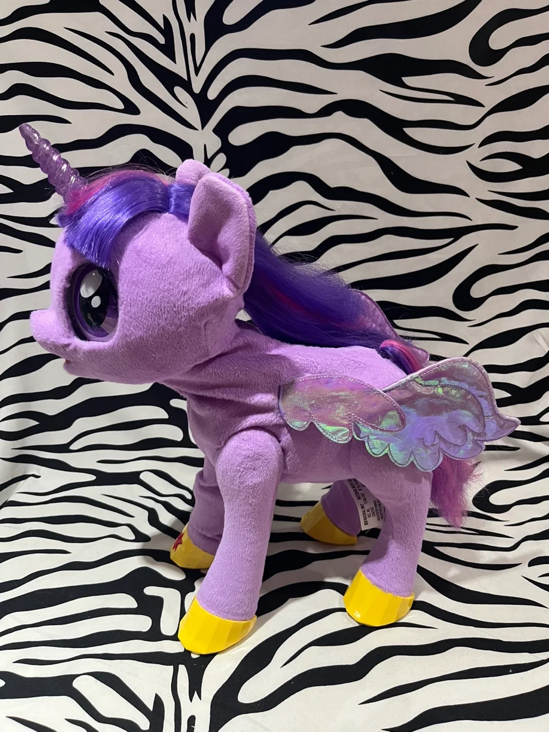 My Little Pony Talking Singing Interactive Light Up Toy. image indicator(3)