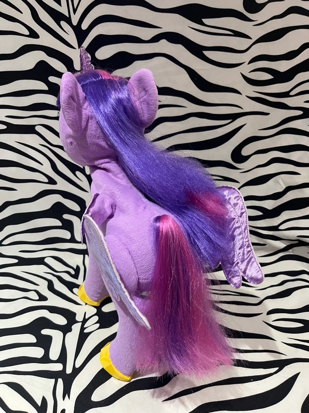 My Little Pony Talking Singing Interactive Light Up Toy. image indicator(4)