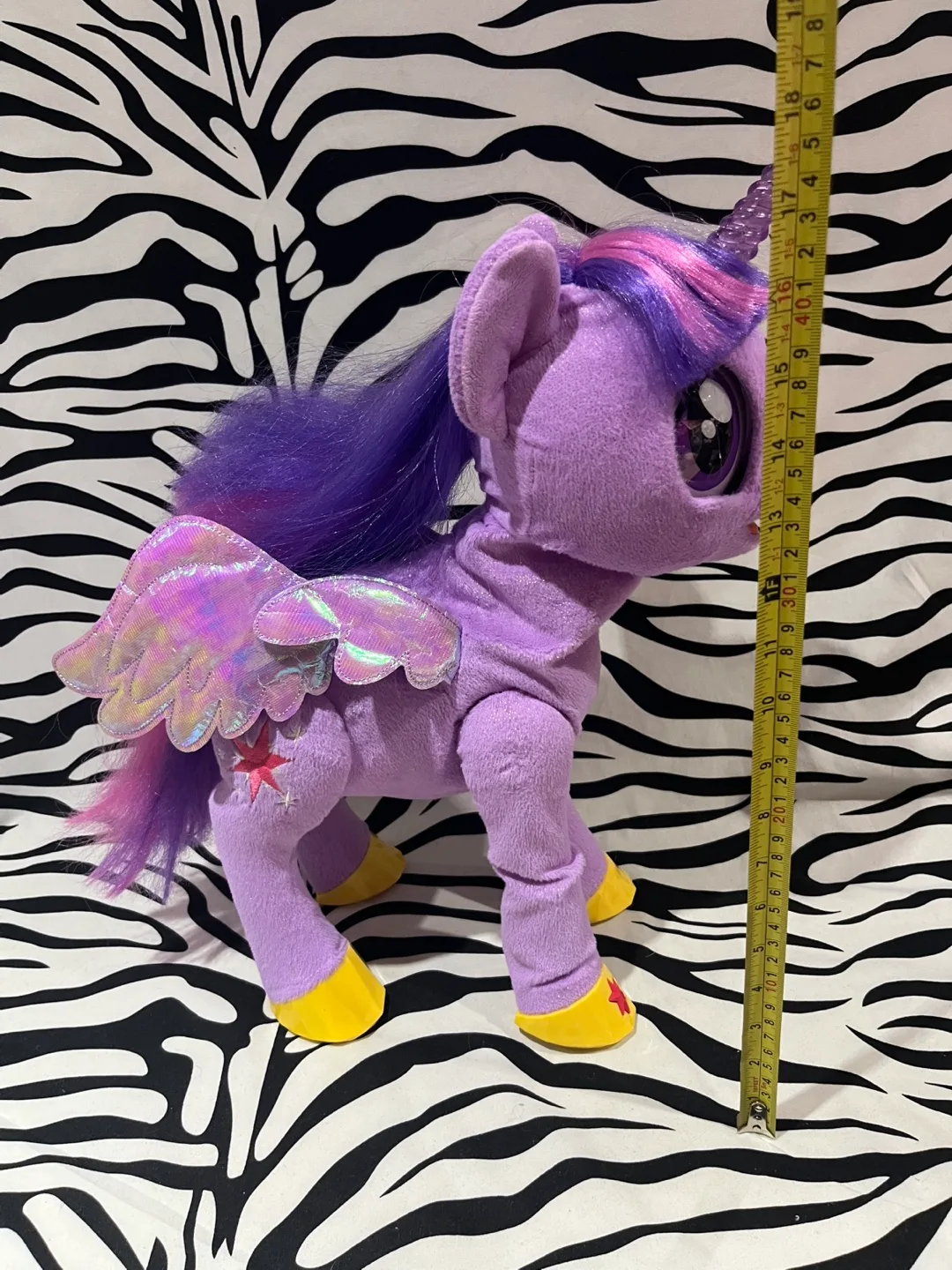 My Little Pony Talking Singing Interactive Light Up Toy. image indicator(6)