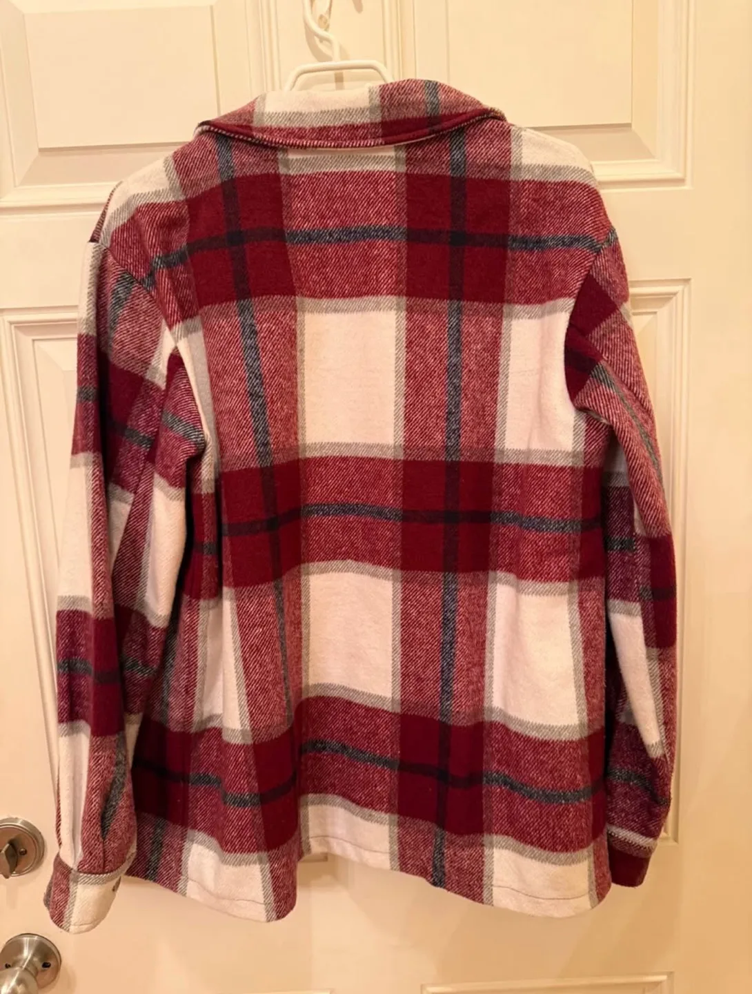 Rustic Cabin Flannel Shirt Jacket - Size Small image indicator(3)