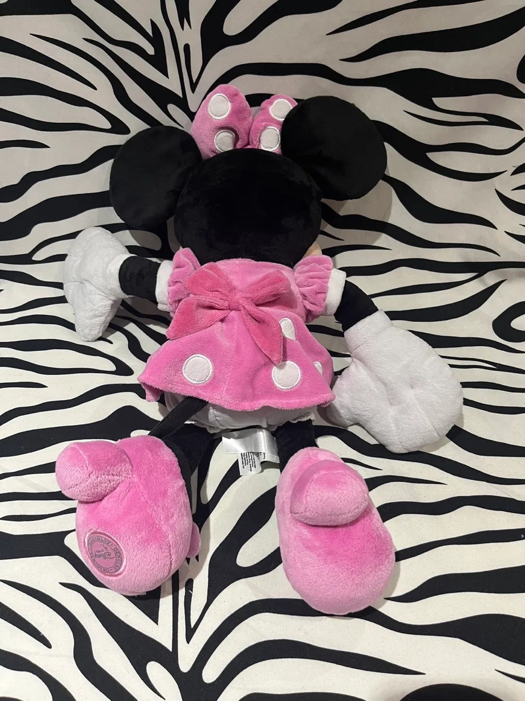Disney Store Authentic Minnie Mouse Plush image indicator(2)