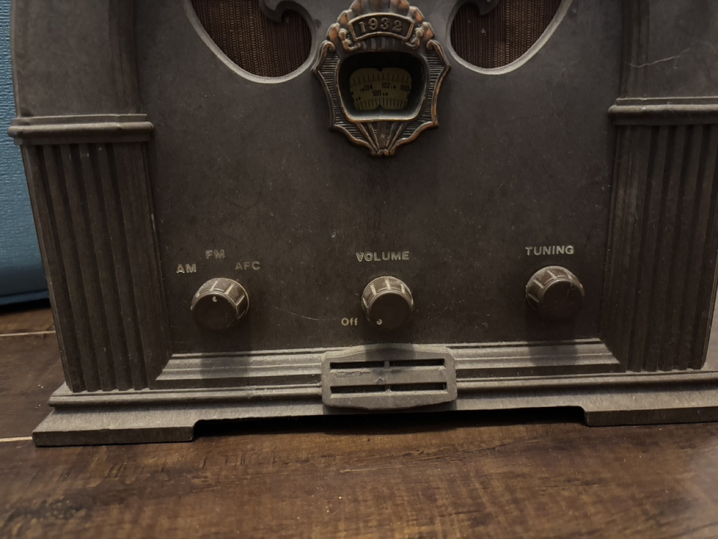 Vintage 1932 Style Radio - photo 2