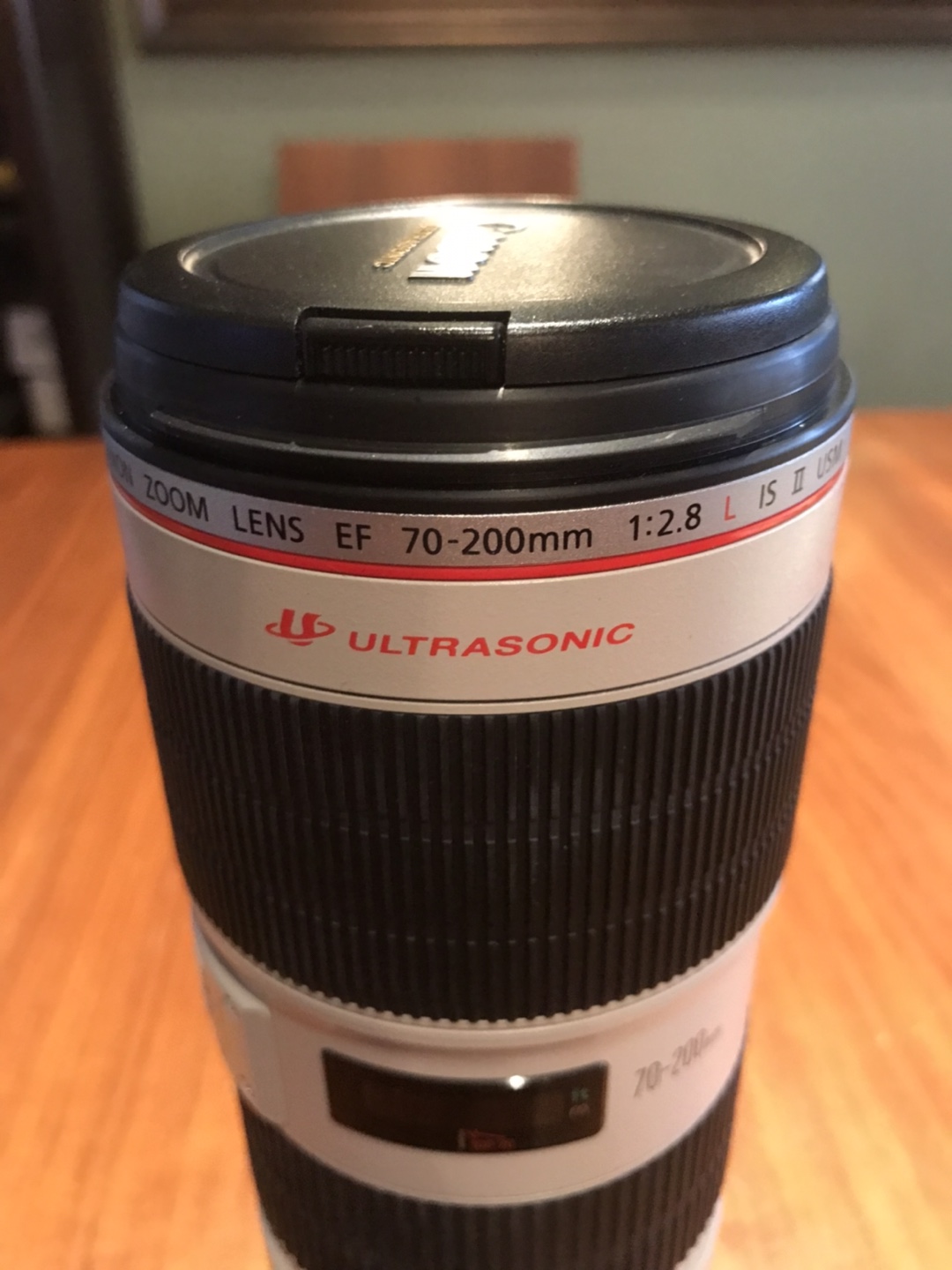 (New) Professional Canon EF 70-200mm f/2.8L IS II USM Lens - photo 2