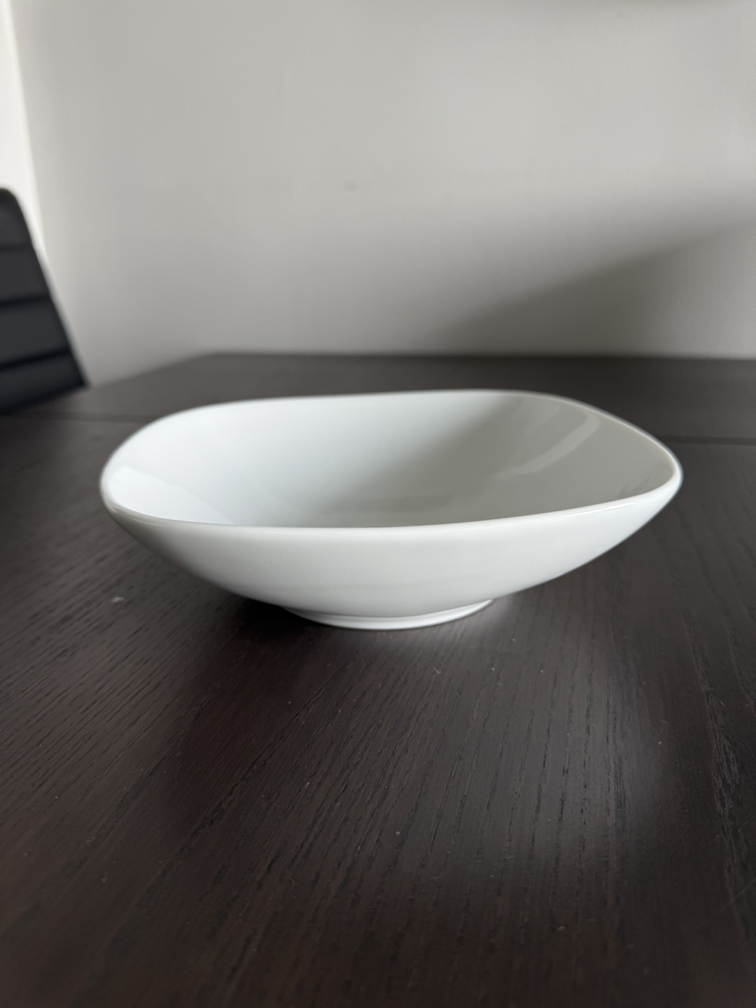 Set of 2 White Square Bowls