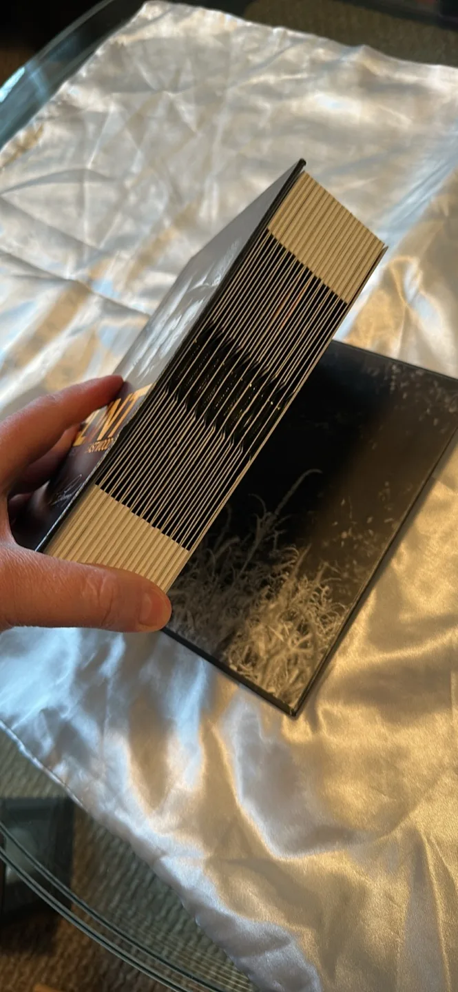 Clint Eastwood: 35 Films 35 Years Collector's Edition image indicator(2)