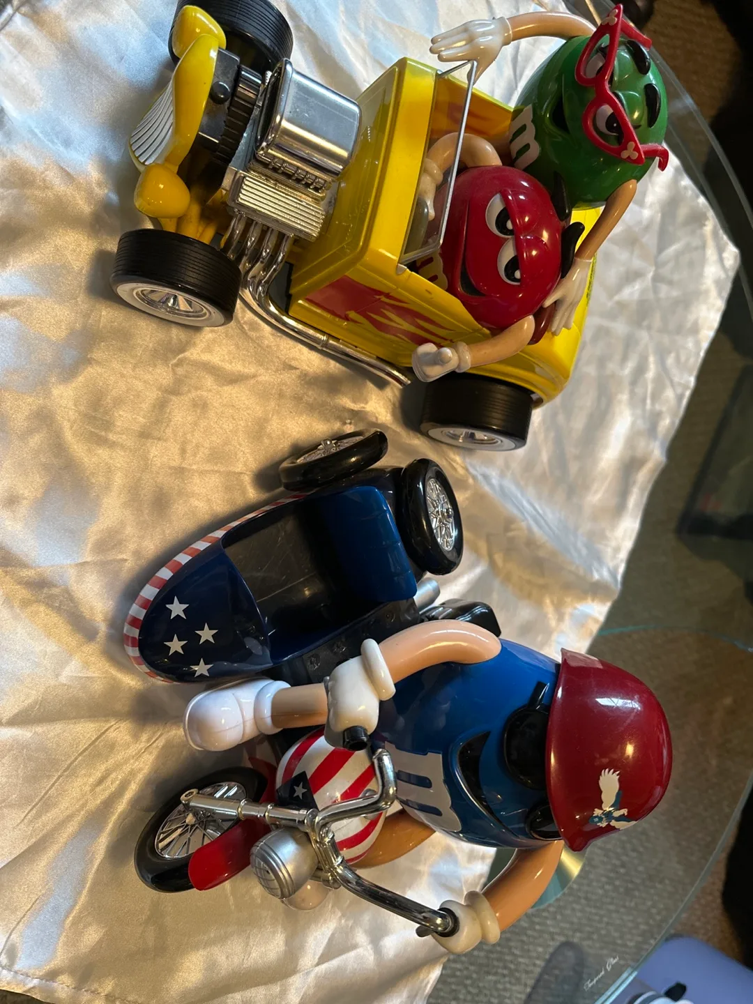 Vintage M&M's Collectible Candy Cars image indicator(2)