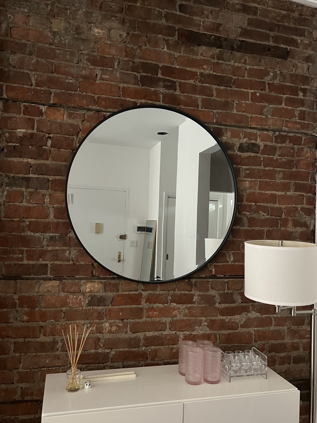 Round Wall Mirror with Black Frame 36” - photo 2