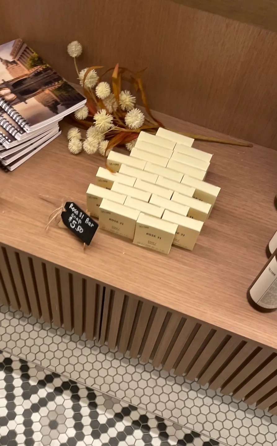 Le Labo Rose 31 Soap Set - 3 soaps with a free 90ml body lotion image indicator(4)