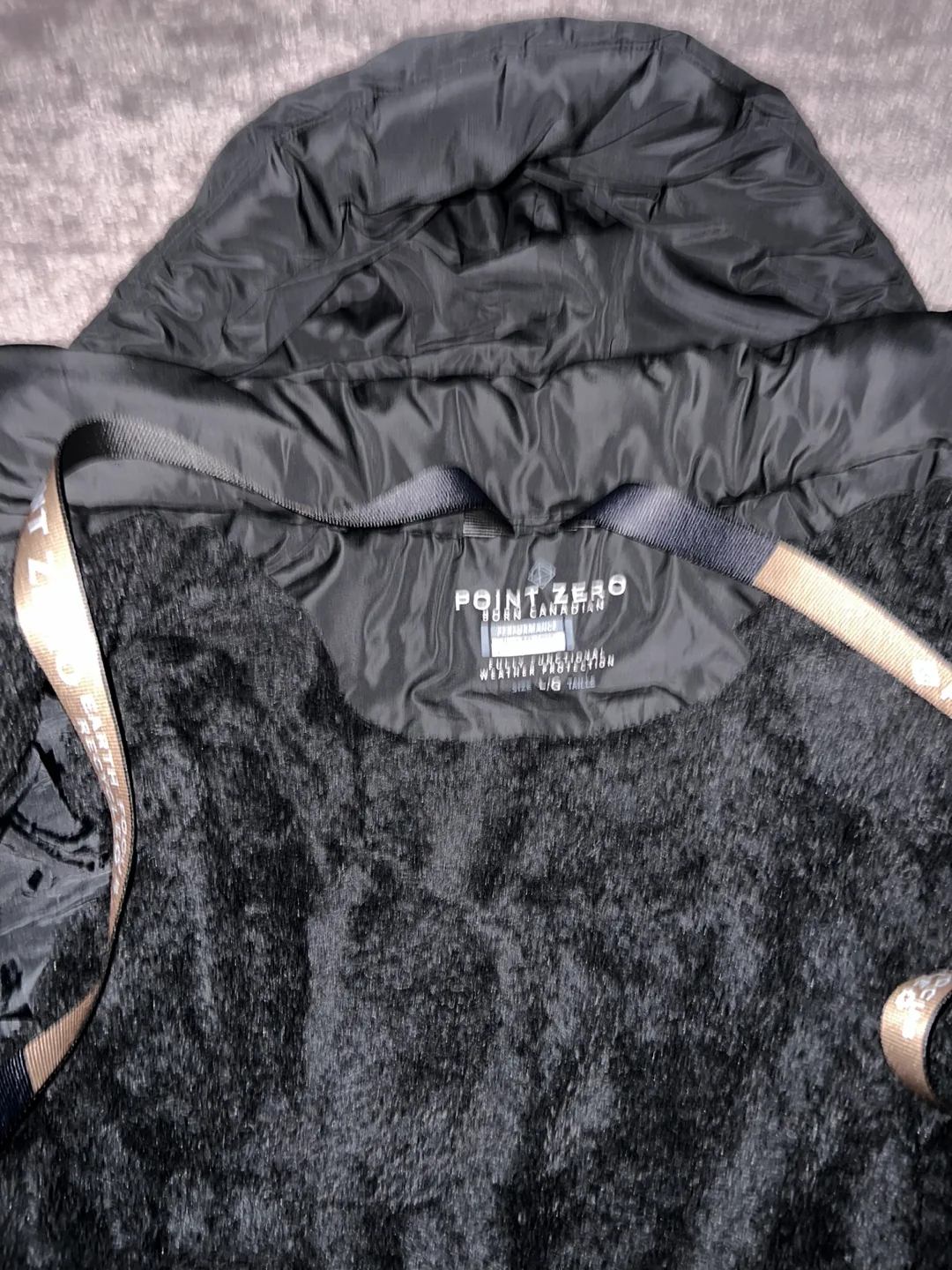 Men’s Point Zero Black Puffer Jacket Size Large image indicator(2)