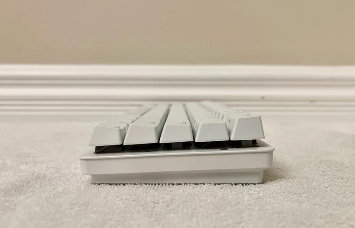 Razer Huntsman Mini Mercury White 60% Optical Gaming Keyboard image indicator(8)