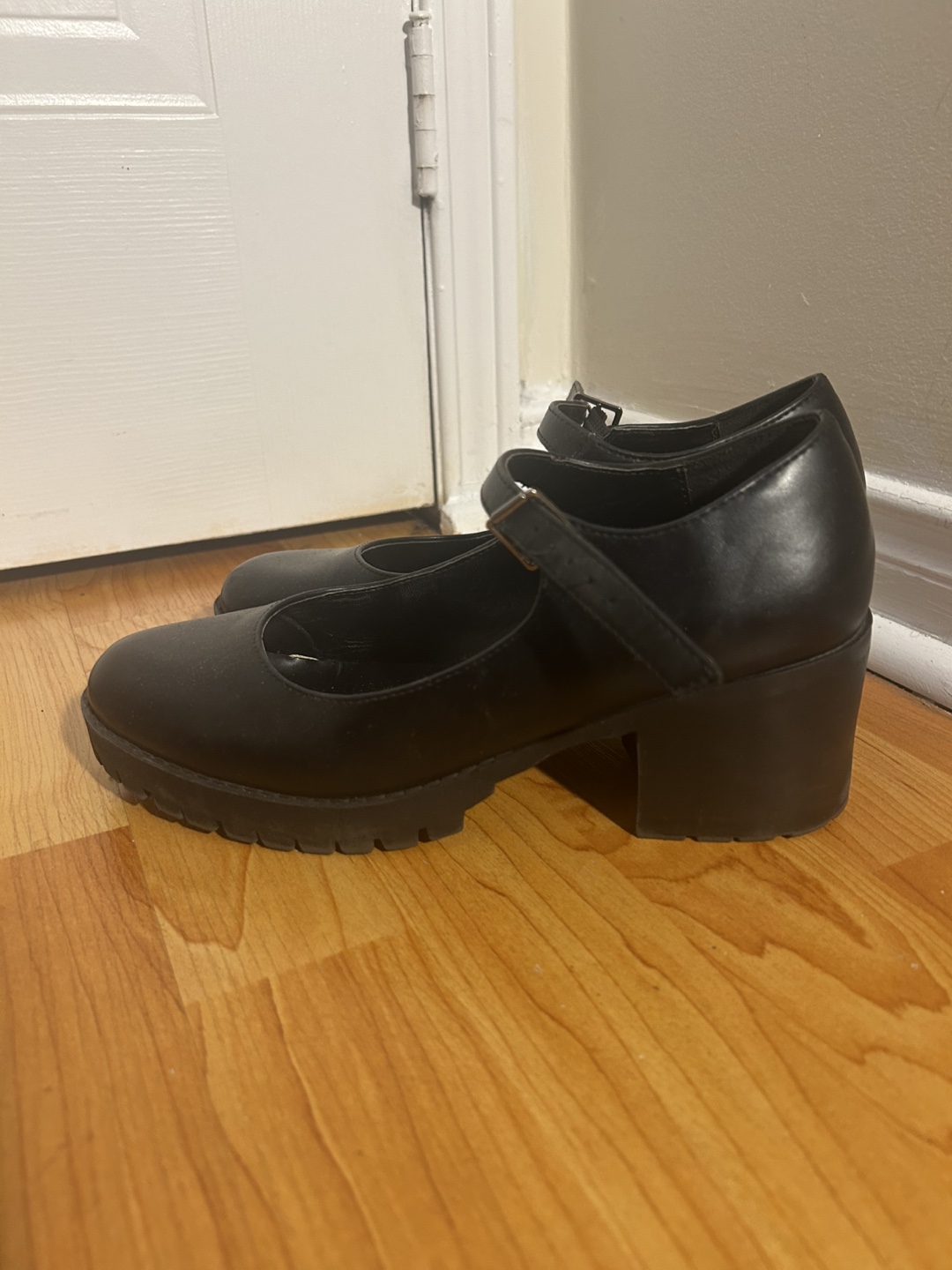 Black Mary Jane Platform Heels - Size 9