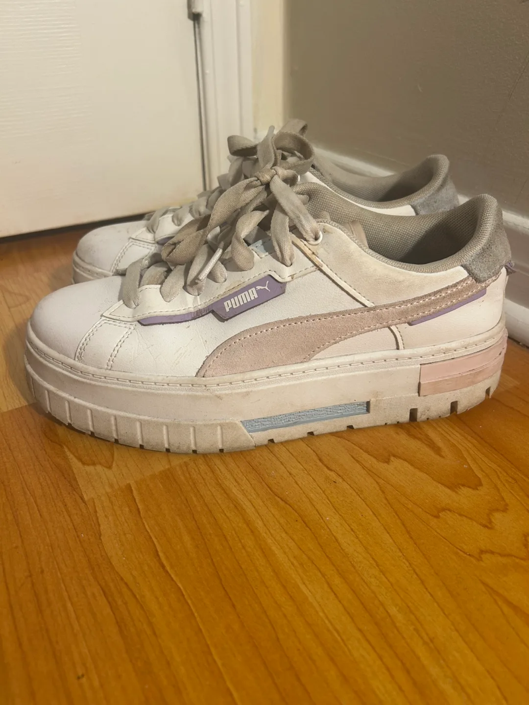Puma Platform Sneakers - Women's Size 9 thumbnail