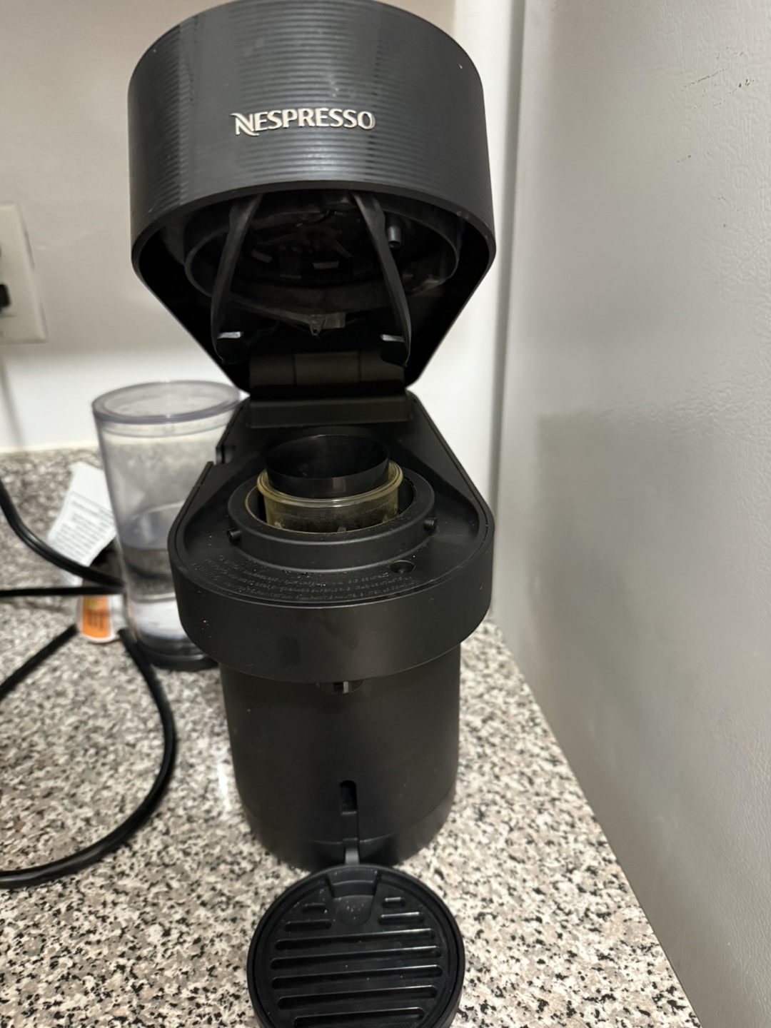 Nespresso Vertuo Mini Coffee Machine - photo 3