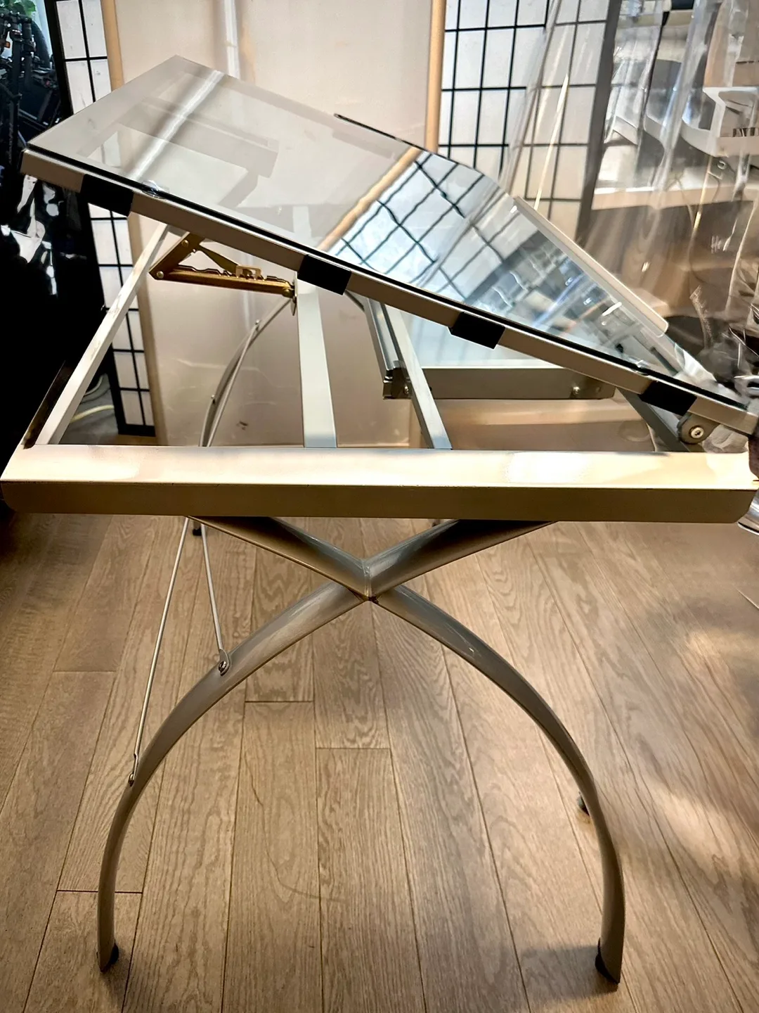 Adjustable Drafting Table with Glass Top image indicator(4)