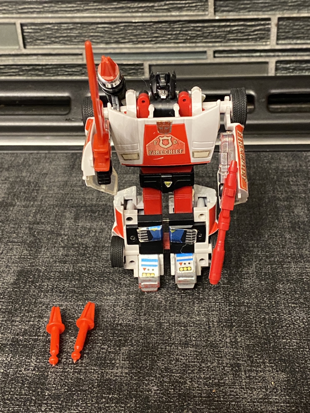 Vintage 1984 G1 Transformers Red Alert - photo 5