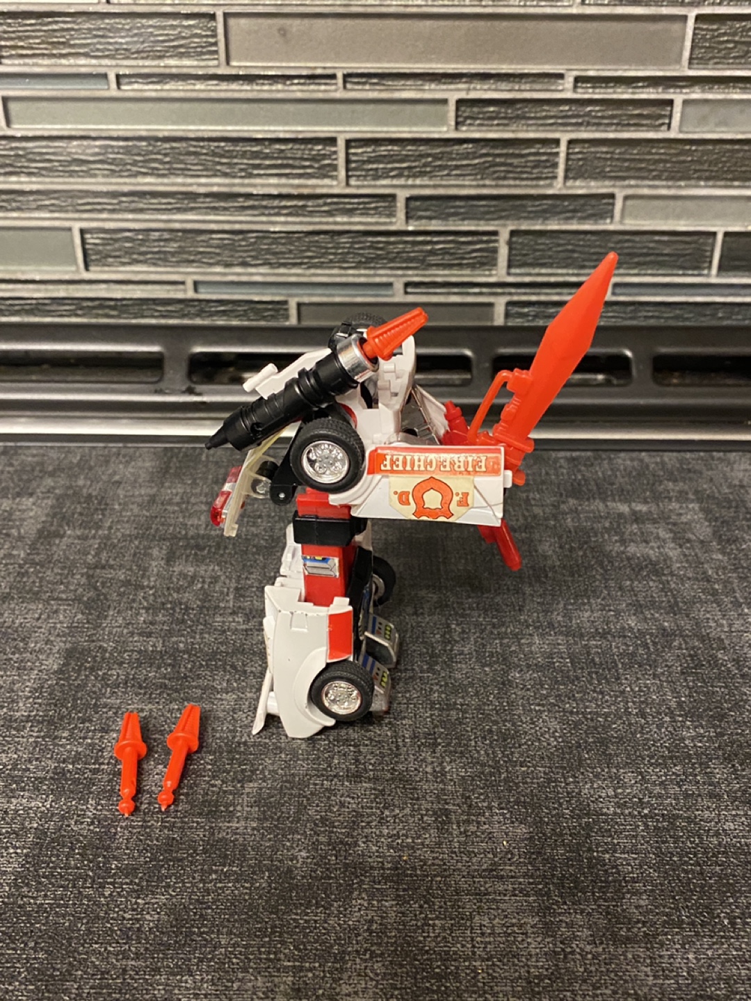 Vintage 1984 G1 Transformers Red Alert - photo 4