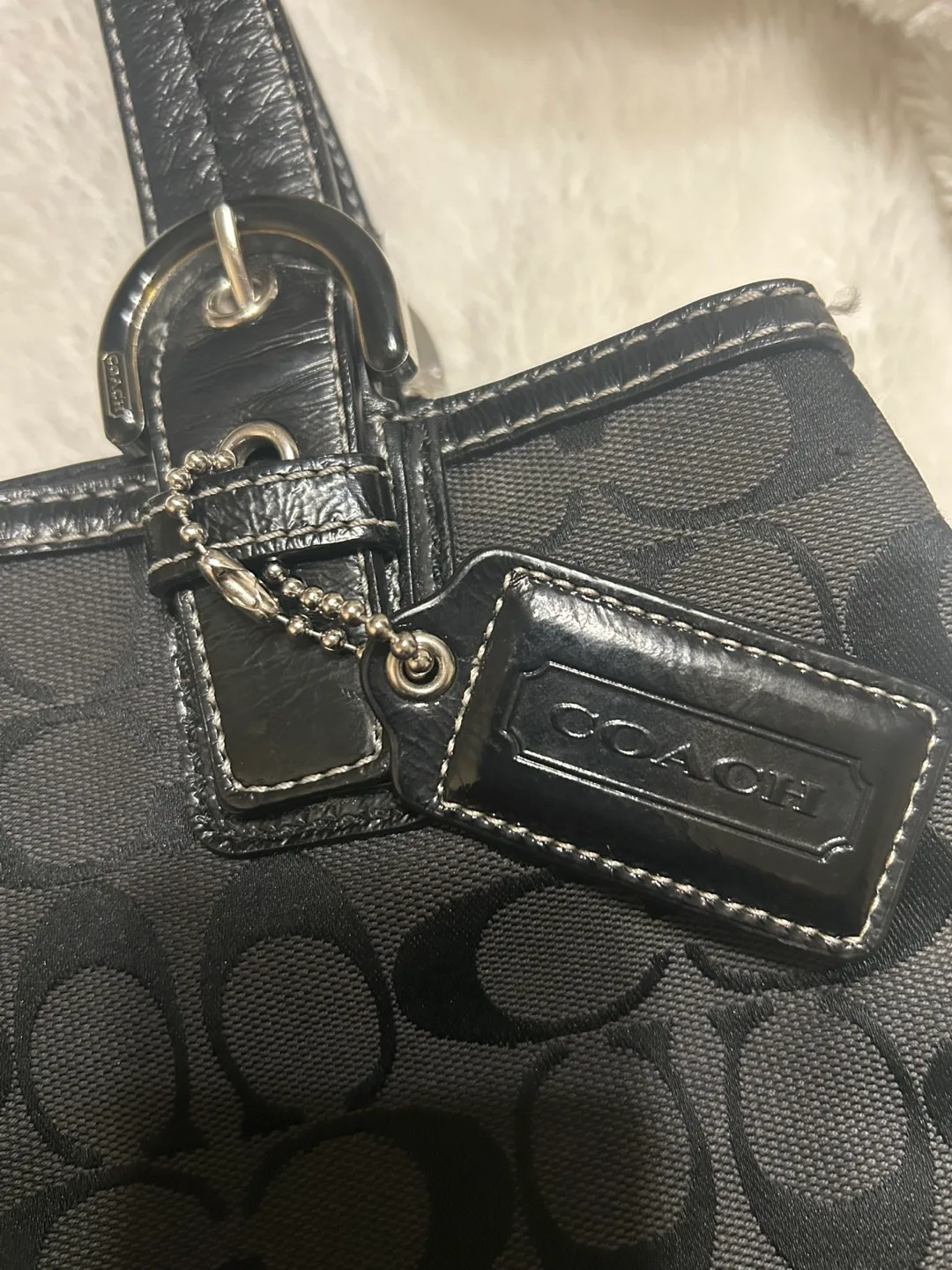 Coach Black Signature Tote Bag image indicator(9)
