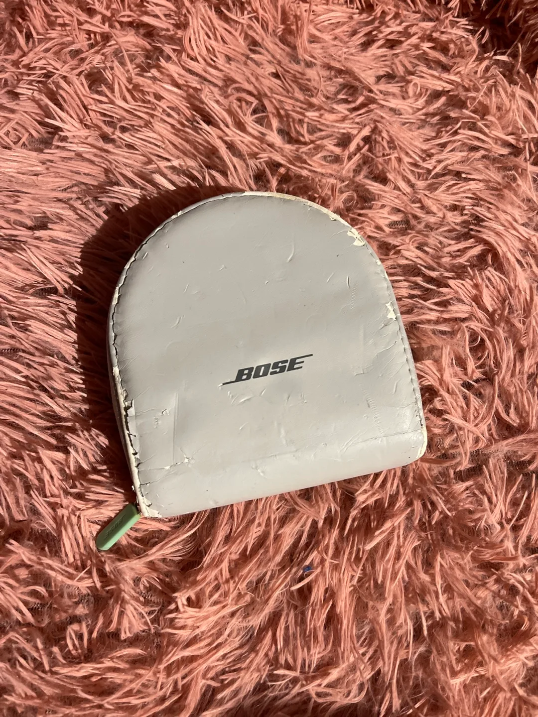 Bose On-Ear Headphones - Mint Green image indicator(3)