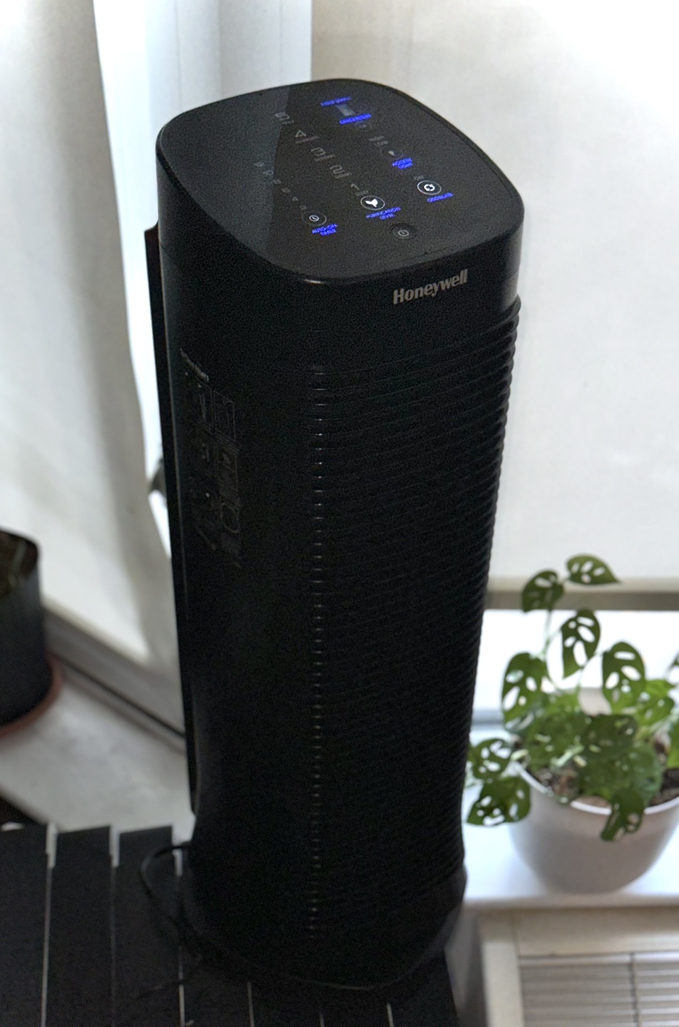 Honeywell AirGenius 5 Air Cleaner Purifier - HFD320 - photo 2
