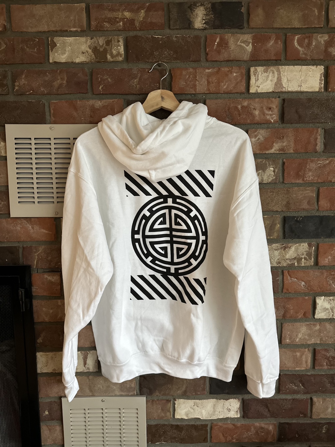 BDG Urban Outfitters White Graphic Hoodie (M)