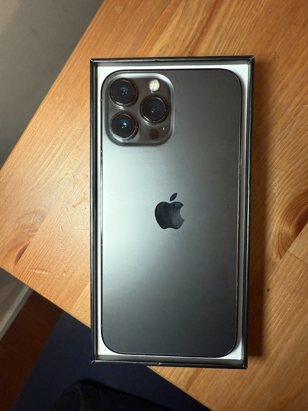 iPhone 13 Pro Max 128GB Graphite - Excellent Condition
