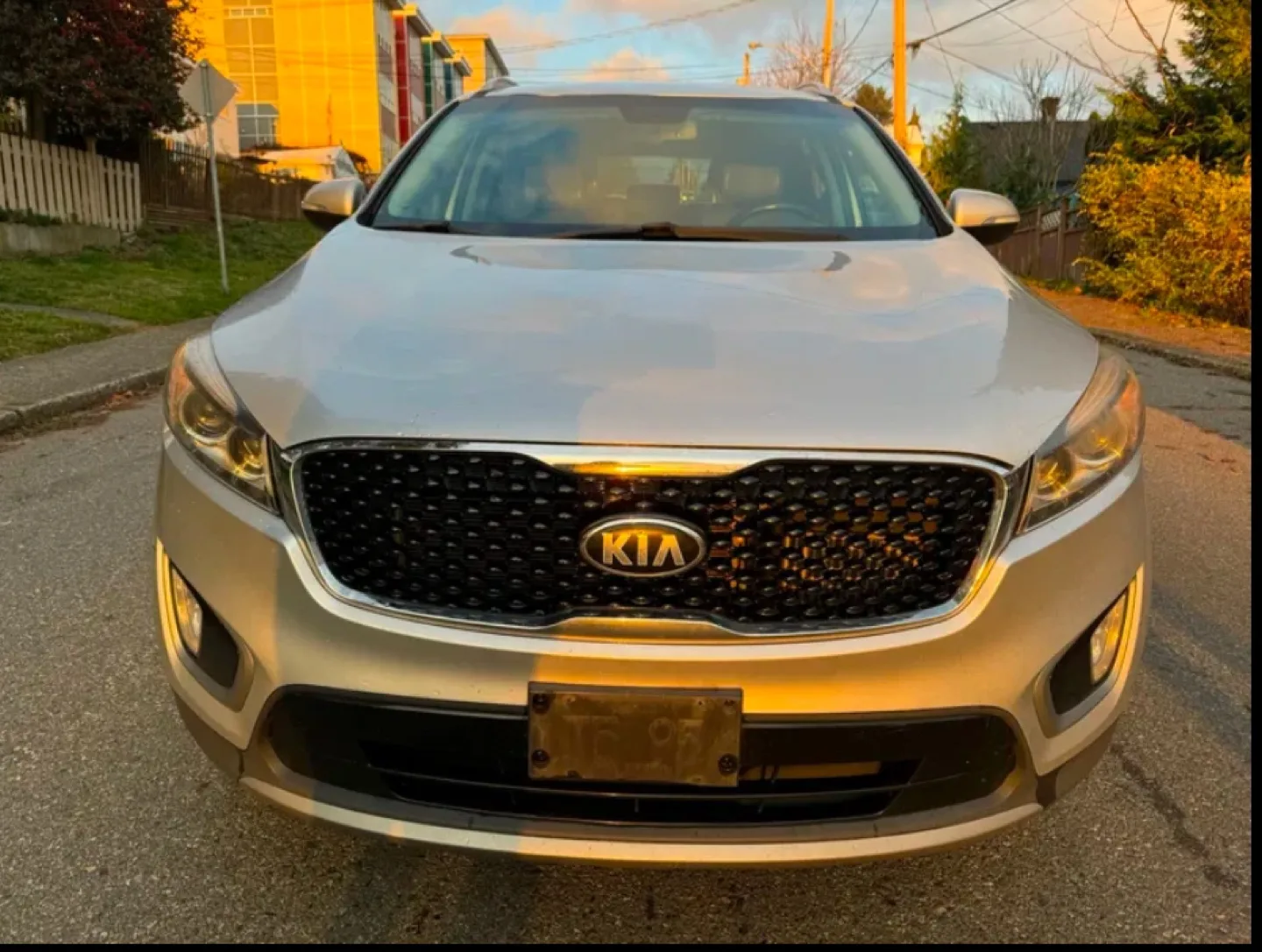 2016 Kia Sorento EX - Silver SUV image indicator(2)