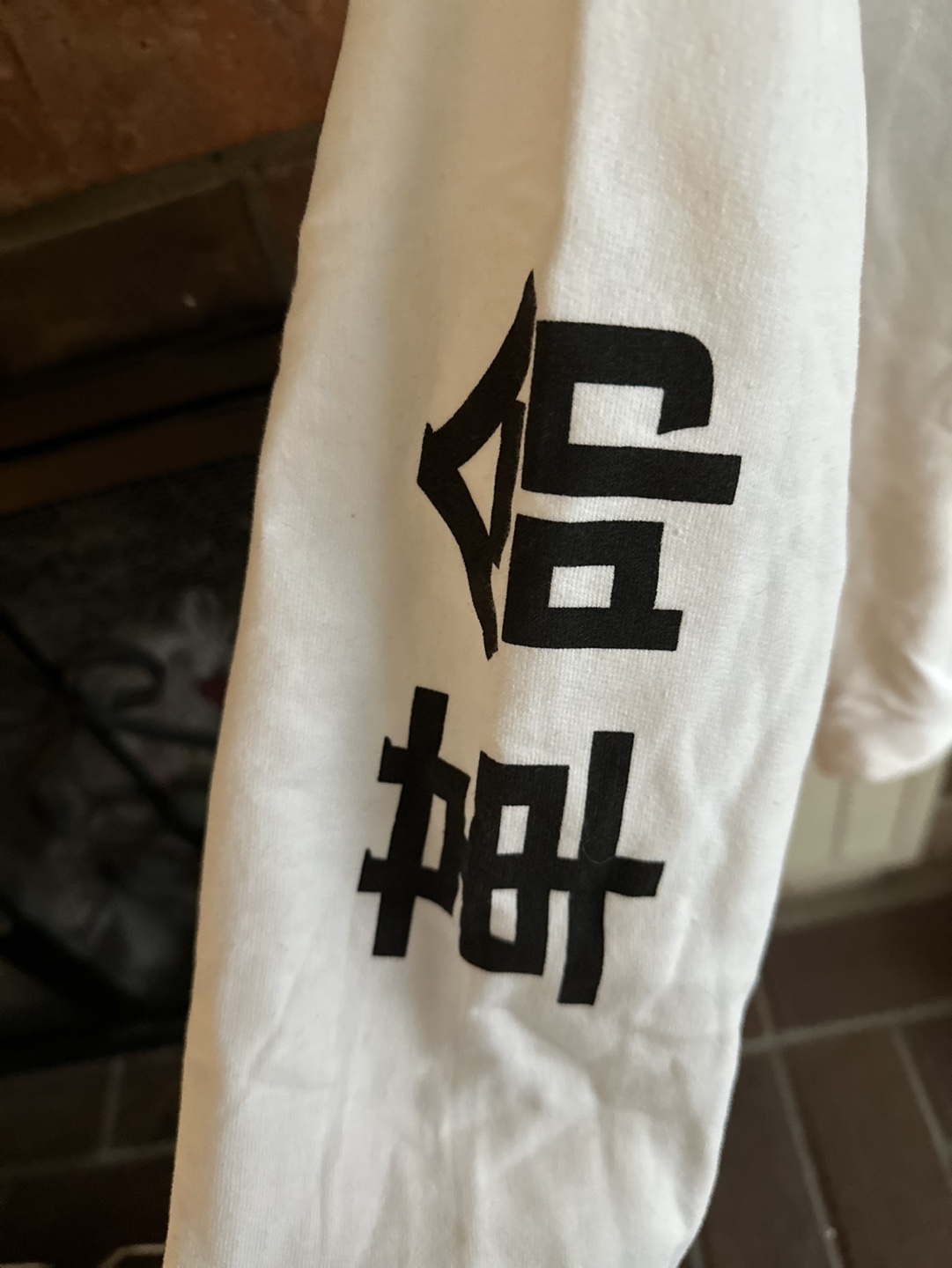 BDG Urban Outfitters White Graphic Hoodie (M) - photo 4