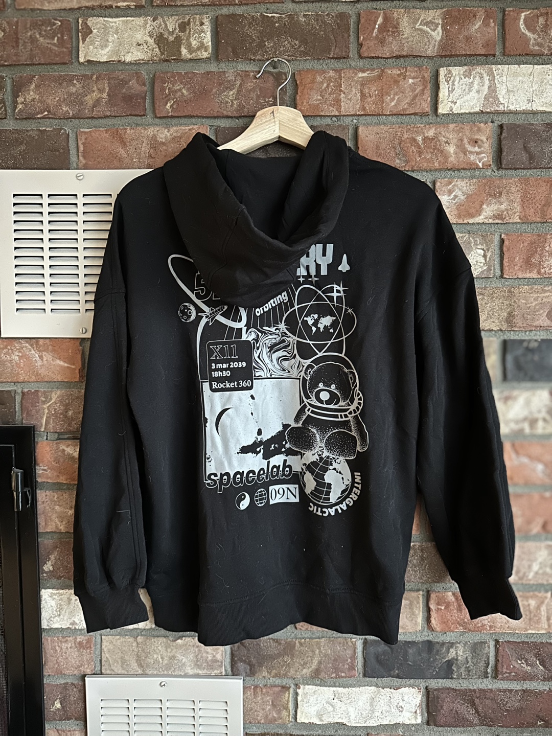 NASA Graphic Hoodie (XS)