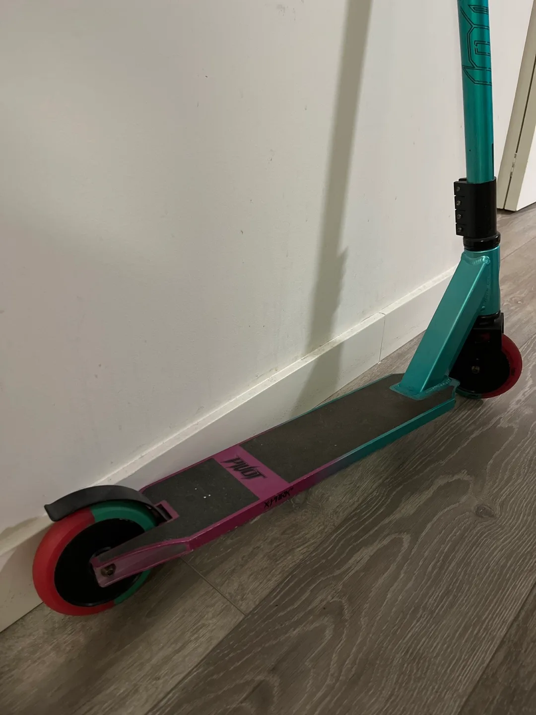 Used Blunt Prodigy S8 Scooter image indicator(2)