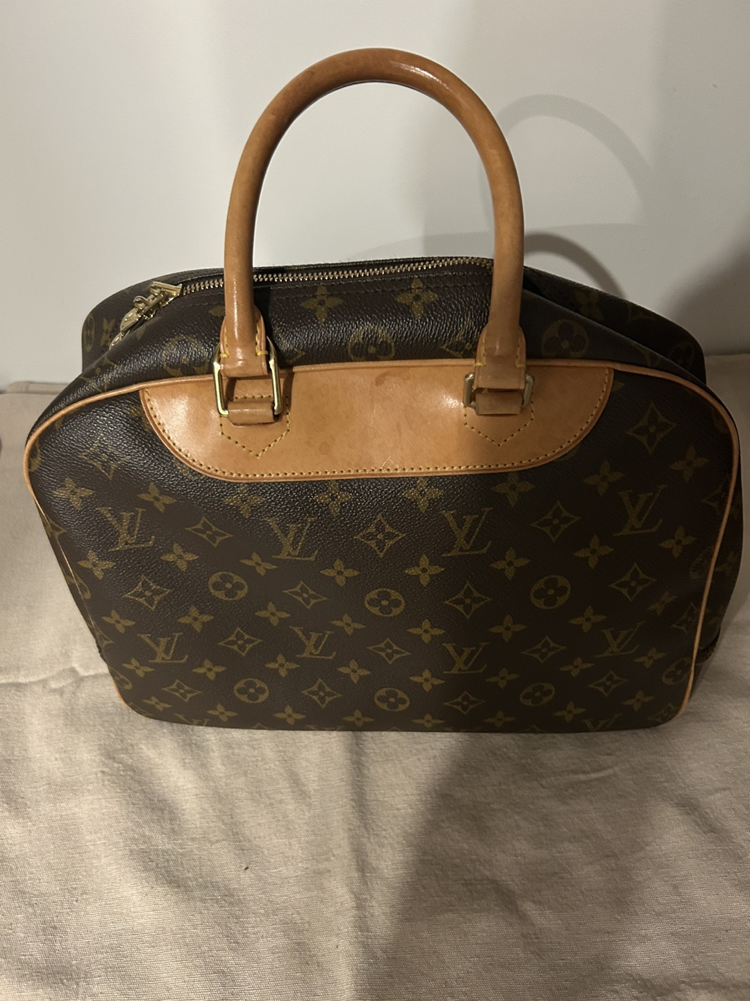Authentic Louis Vuitton Monogram Deauville - photo 3