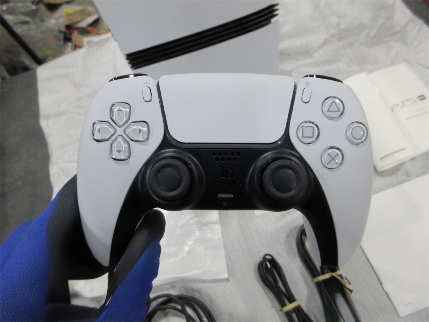 Sony PlayStation 5 pro Digital Edition Console - White - photo 3