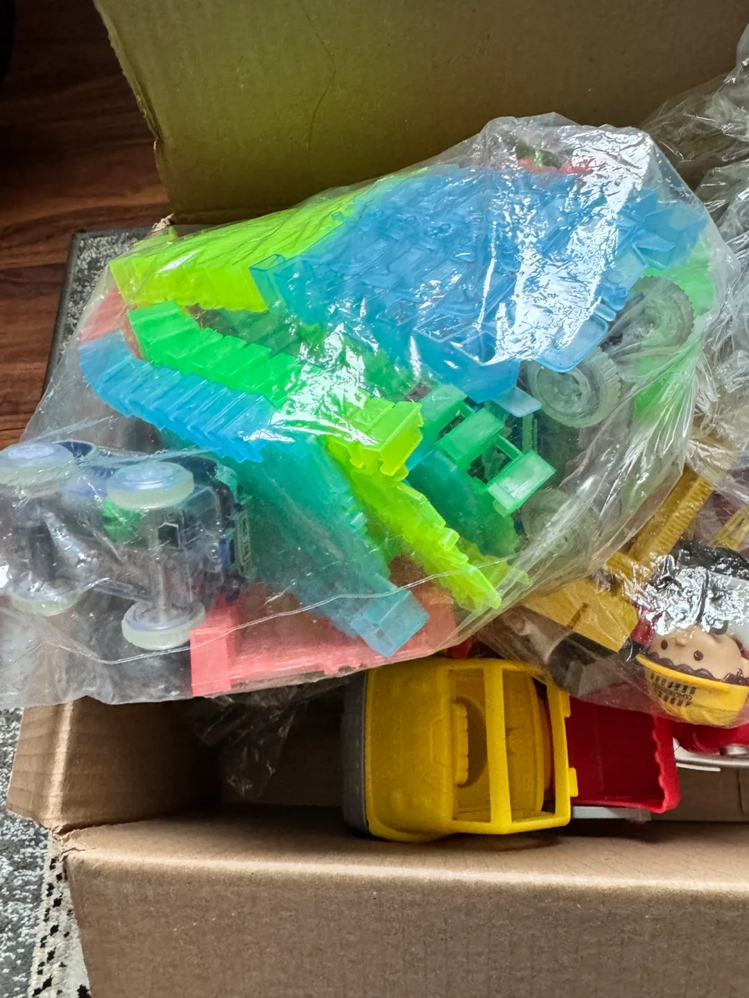 Lot of Children's Toys image indicator(2)